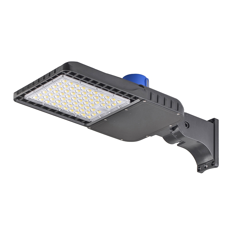 https://www.bbier.com/wp-content/uploads/2021/04/Photocell-Sensor-150W-LED-Shoebox-Light-IP65-for-Parking-Lot-1.jpg